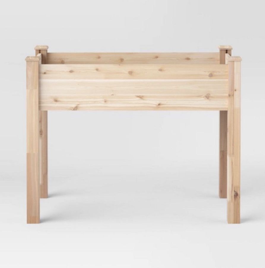 Outdoor raised garden bed