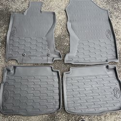 2024 Subaru Outback Mats Rubber