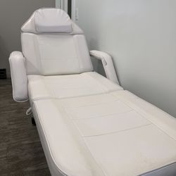 Hybrid facial Bed / tattoo Bed 