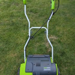 Greenworks 10 Amp 14" Dethacher - Excellent Condition 