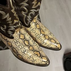 Laredo Snake Print Boots