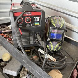 Lincoln Electric Weld-Pak 140 Amp MIG and Flux-Core Wire Feed Welder, 115V, Aluminum Welder with Spool Gun