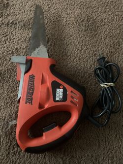 BLACK+DECKER Electric Hand Saw with Storage Bag, 3.4-Amp