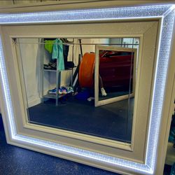 White LED Vanity Mirror with Adjustable Warm & Bright Lights