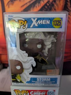 Storm box lunch glow Funko