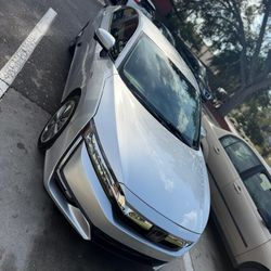 Honda Clarity Plug In Hybrid 2018