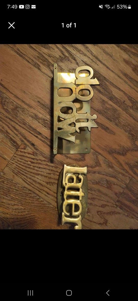 Novelty Mail Holder