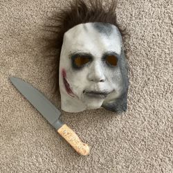 Halloween Mask And Knife 