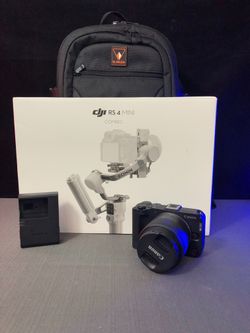 Canon ER50 V with 14-30mm,  RS 4 Mini Combo Kit an