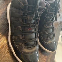Jordan Retro 11 72-10 Size 2.5y 