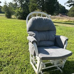 Rocking Chair/Glider rocker