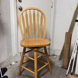 Set of 5 Wooden Spinning Chairs – Decent Condition