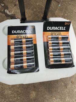 Duracell 1.5 v lr20  mar 2027