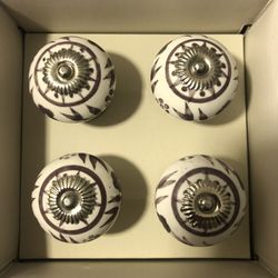 Drawer knobs