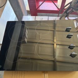 GE 30" Built-In Knob Control Electric Cooktop