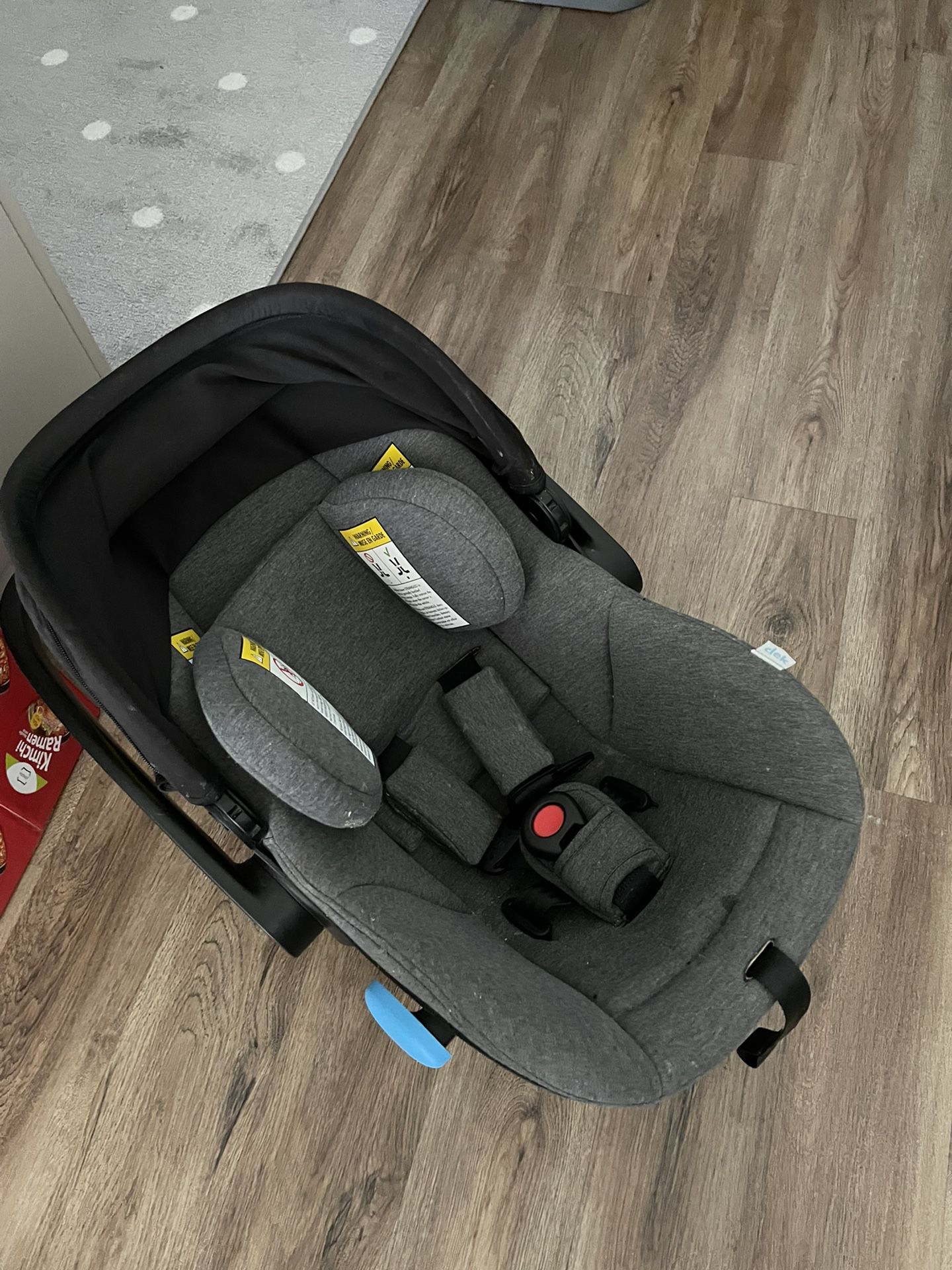 clek baby car seat