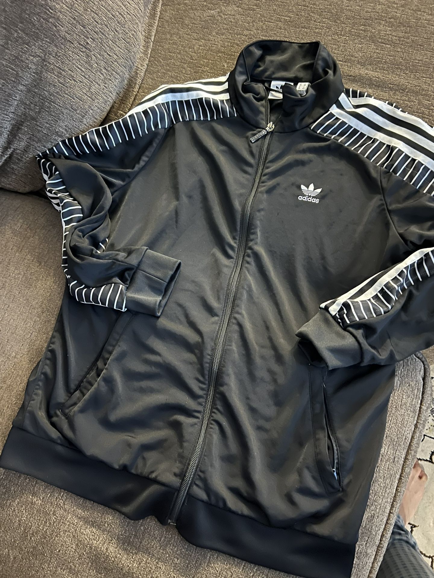 Sweater Adidas Men’s Size S