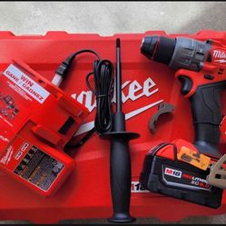 Milwaukee M18 Fuel ½" Hammer Drill + 5ah Battery & Charger