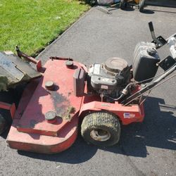 Lawnmower 