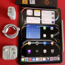 Apple IPad Pro 13” (M4 chip /OLED display/ 2024 Newest ) 256GB with keyboard, pen & Accessories