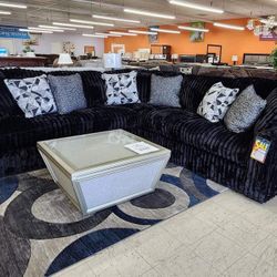 Midnight-Madness Onyx 3-Piece Sectional Couch