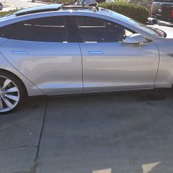 2014 TESLA S TRIM 85