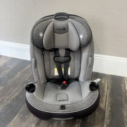 SAFETY FIRST GROW AND GO CONVERTIBLE CAR SEAT
