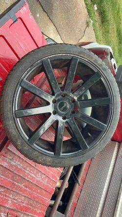 DUB 22" Black Wheel with Tire