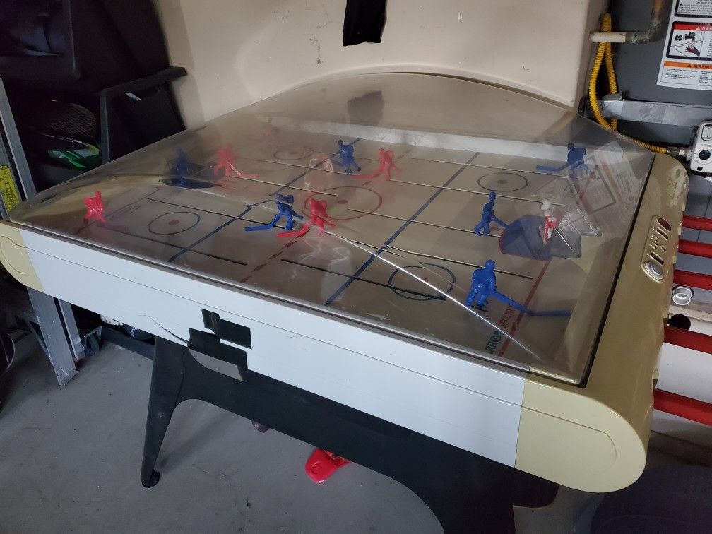 Dome/Bubble Hockey Carrom