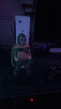 Controller stand