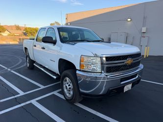 2013 Chevy Silverado 2500HD Crew Cab 6.0L V8 Long Bed