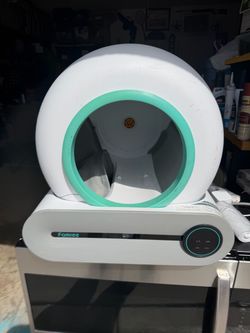 Famree Self-Cleaning Cat Litter Box