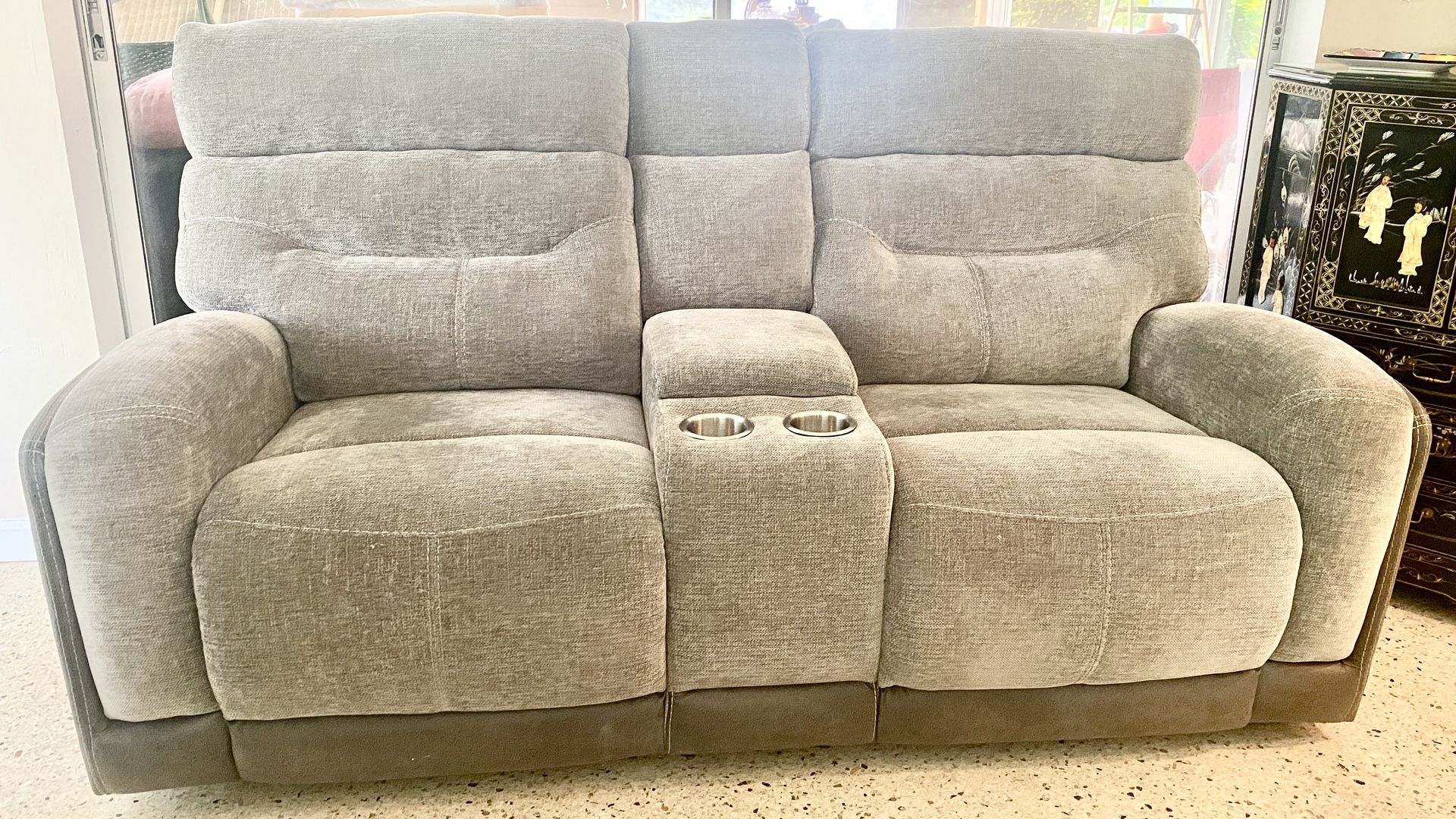 Reclining Console Loveseat
