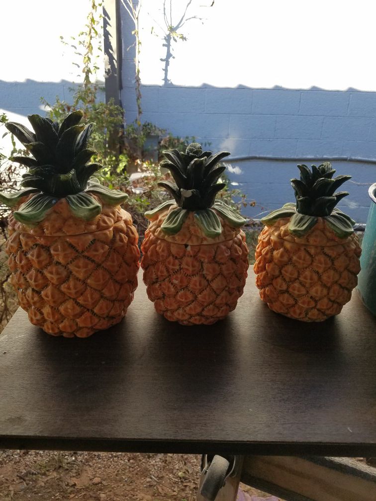 Pineapple cookie jars