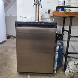Kegerator With Upgrades And Extras