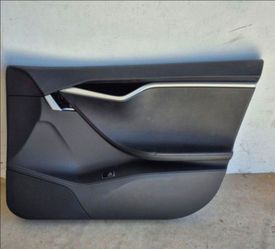 Tesla S 2012-2020 passenger door panel