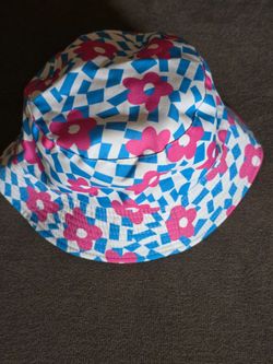 Women's Bucket Hat New Without Tag