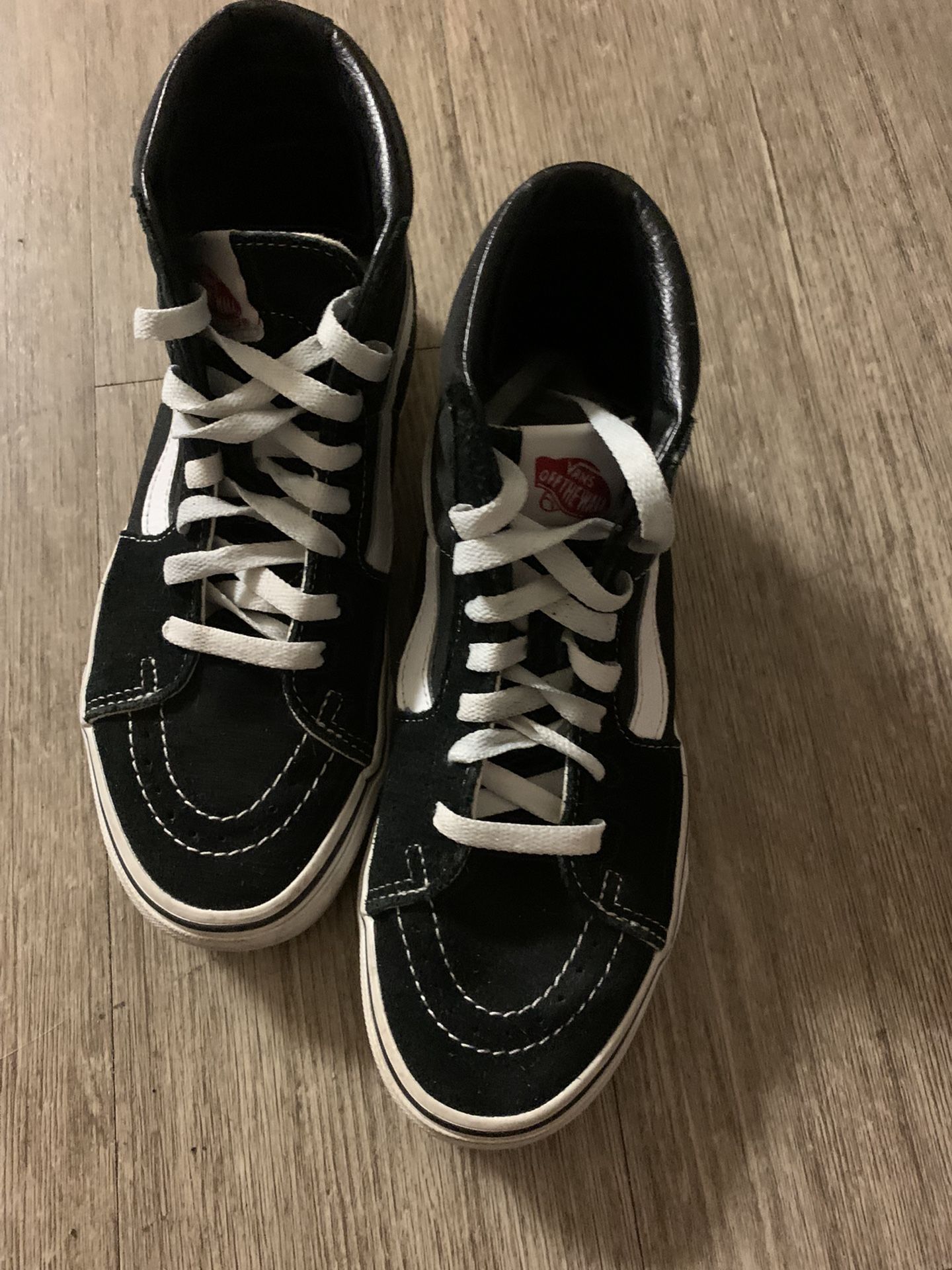 Converse High top