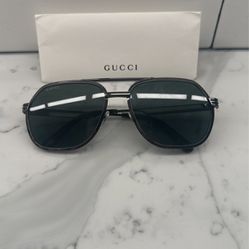 Men’s Gucci Aviators GG0981S Size 60/18/145  $200