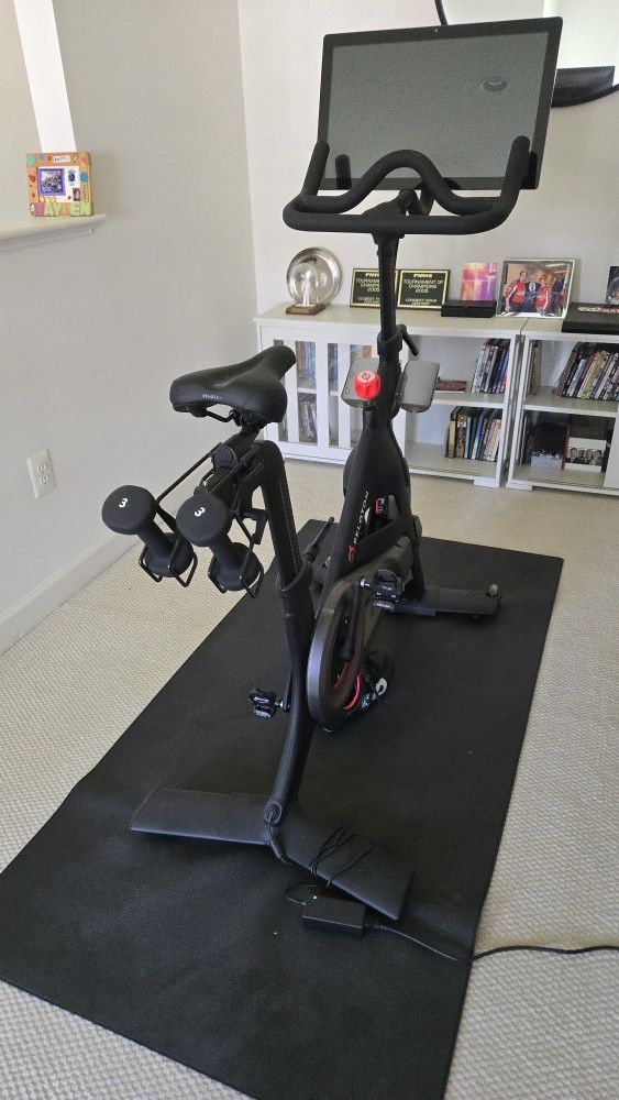 Peleton Bike
