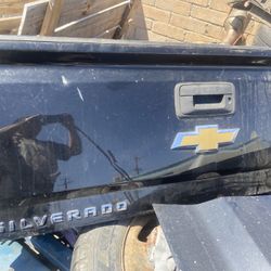 Chevy Silverado Tail Gate