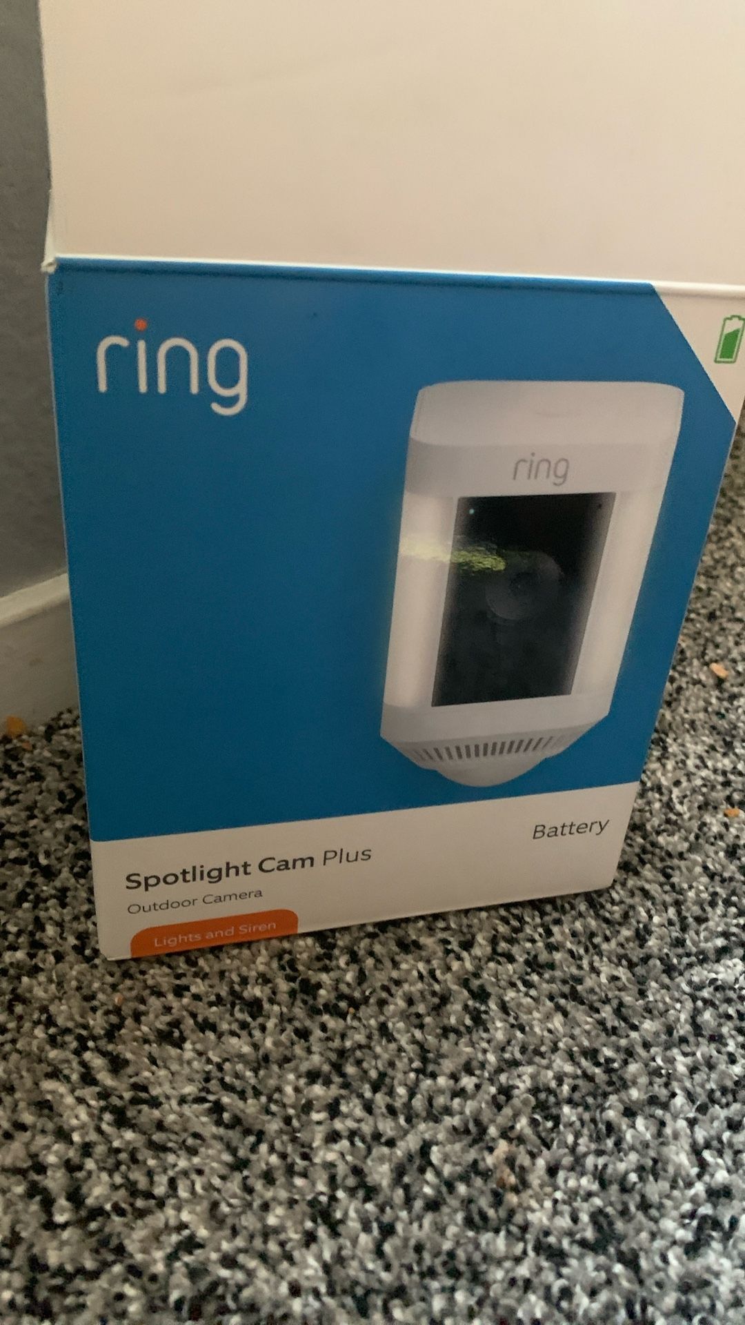 $80Spotlight Cam PLUS ( Lights & Siren ) Ring Camera