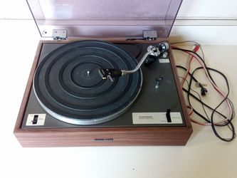 Vintage 1970s Pioneer PL-10 Stereo Turntable Record Player $100