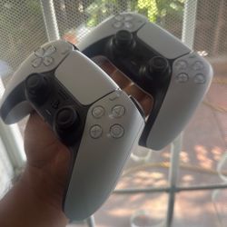 Ps5 Controllers New + New Charging Station
