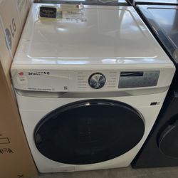 Samsung Front Load Washer In White 