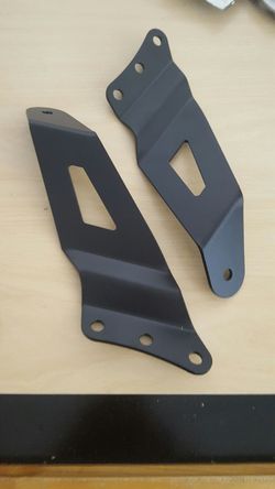 Led light bar brackets and wire harness