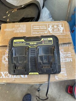 Dewalt 20vMax dual charger