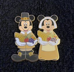 Disney Pin #305, Thanksgiving Minnie/Mickey Pilgrims