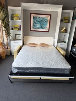 3pc white Murphy Bec $2499  Floor Sample Sale.