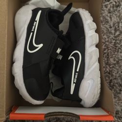 Nike Flex Runners 